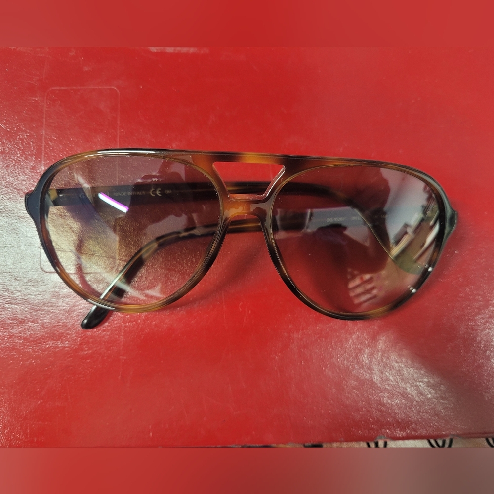 GUCCI Aviator Style Sunglasses